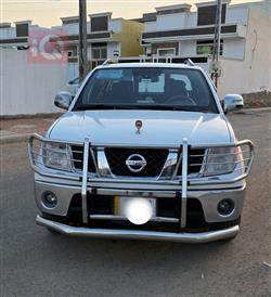 نيسان نافارا